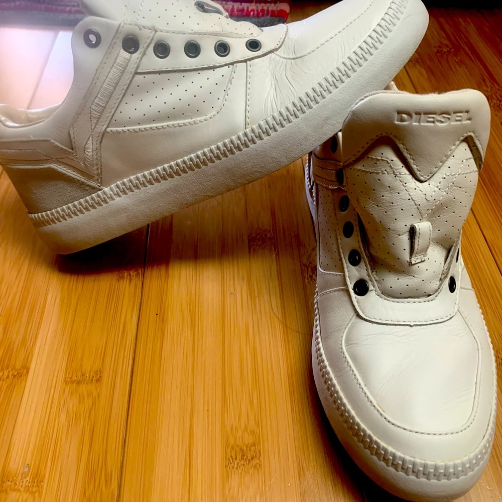Great Condition DIESEL Sneakers- 9 & 9.5